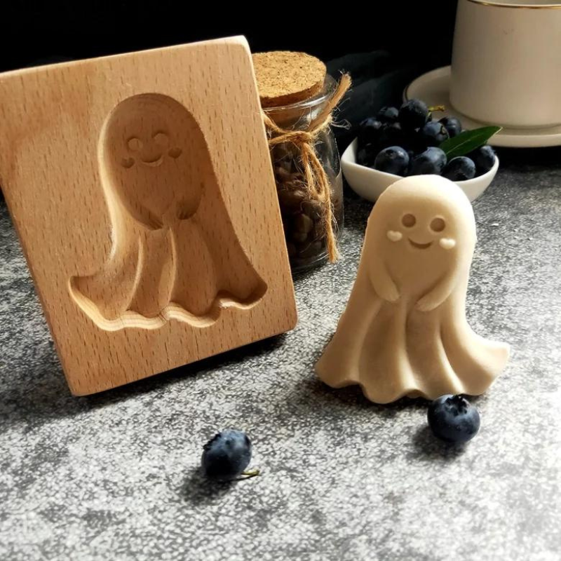 Homezo™ Halloween Wooden Cookie Mold