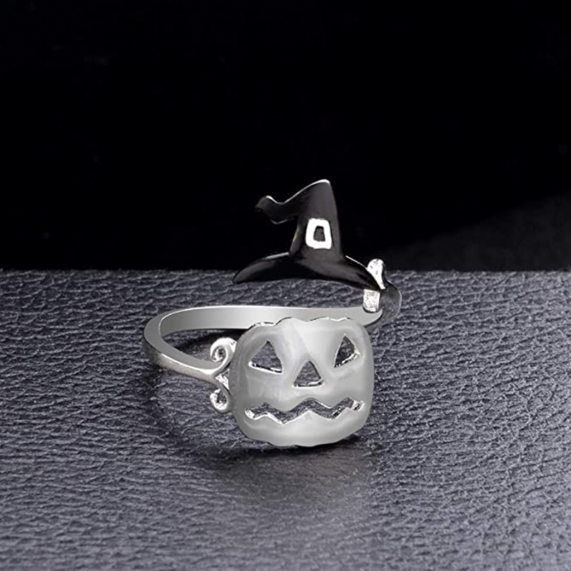 Homezo™ Halloween Ghost Witch Broom Finger Ring