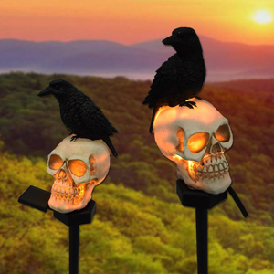 Homezo™ Solar-Powered Skull Garden Light